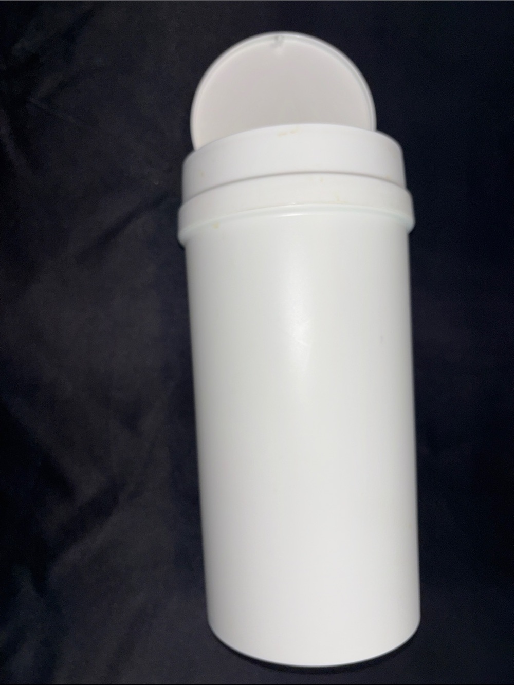 White Travel Wipes Dispenser - Kids Bath Accessory